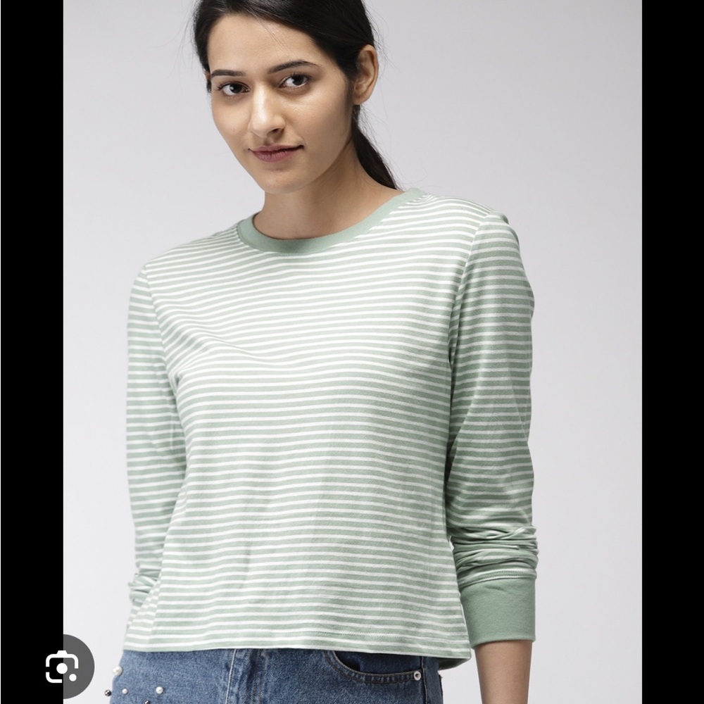 Striped Cropped Long Sleeve Shirt